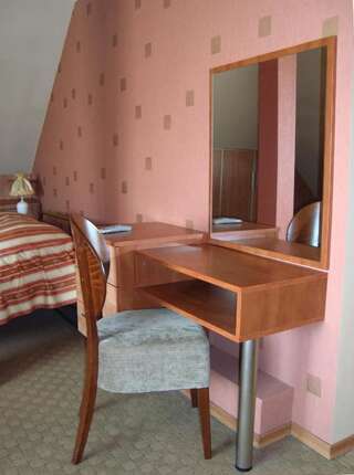Мотели Motel Zacisze Ломжа Улучшенный двухместный номер с 1 кроватью-10